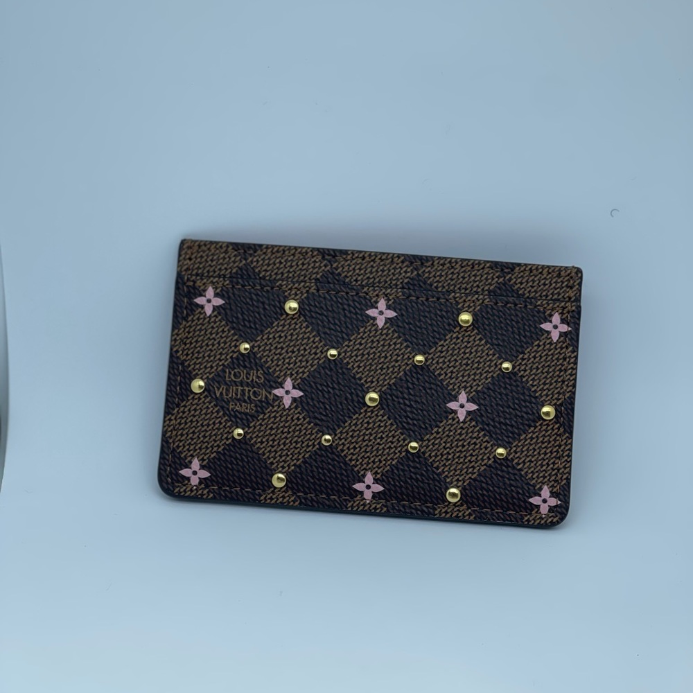 Louis Vuitton Card Holder - Picture 5 of 9